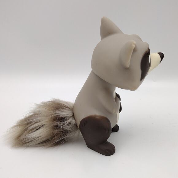 Disney Pocahontas Meeko The Raccoon 5" PVC Toy Figure Furry Tail - Picture 5 of 7